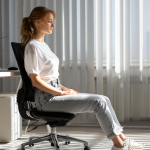 prawidłowa pozycja przy komputerze